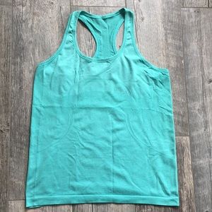 Lululemon Swiftly running tank size 12